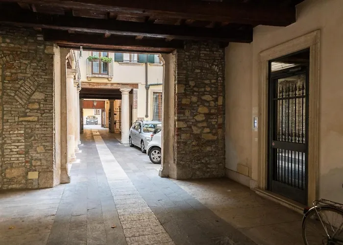 Domus Verona - Magnifiche Residenze San Fermo